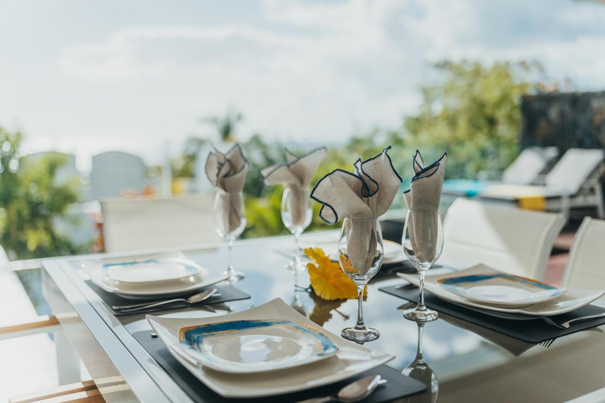 Appartement De Luxe Piscine Et Vue Mer Rivière Noire Exterior foto