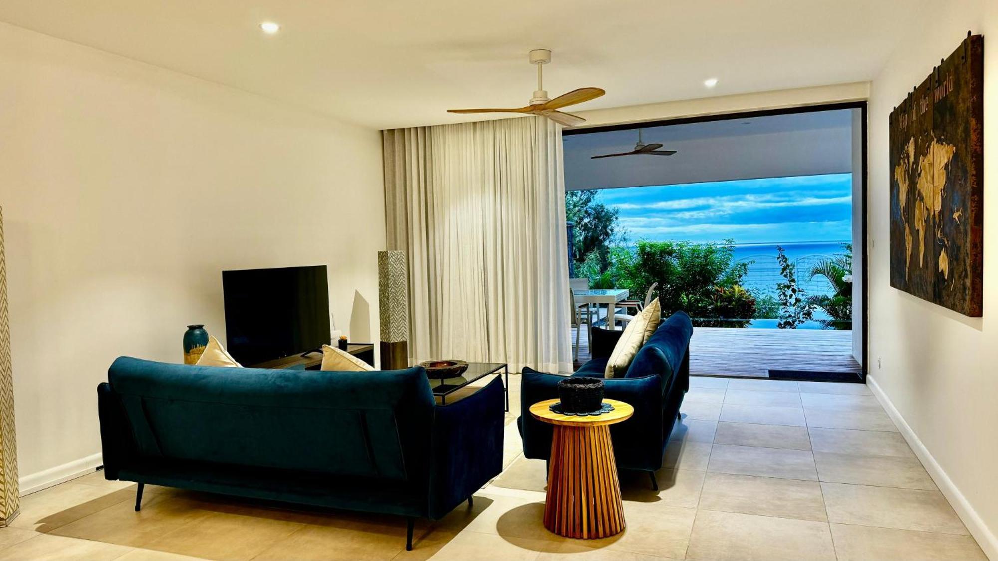 Appartement De Luxe Piscine Et Vue Mer Rivière Noire Exterior foto
