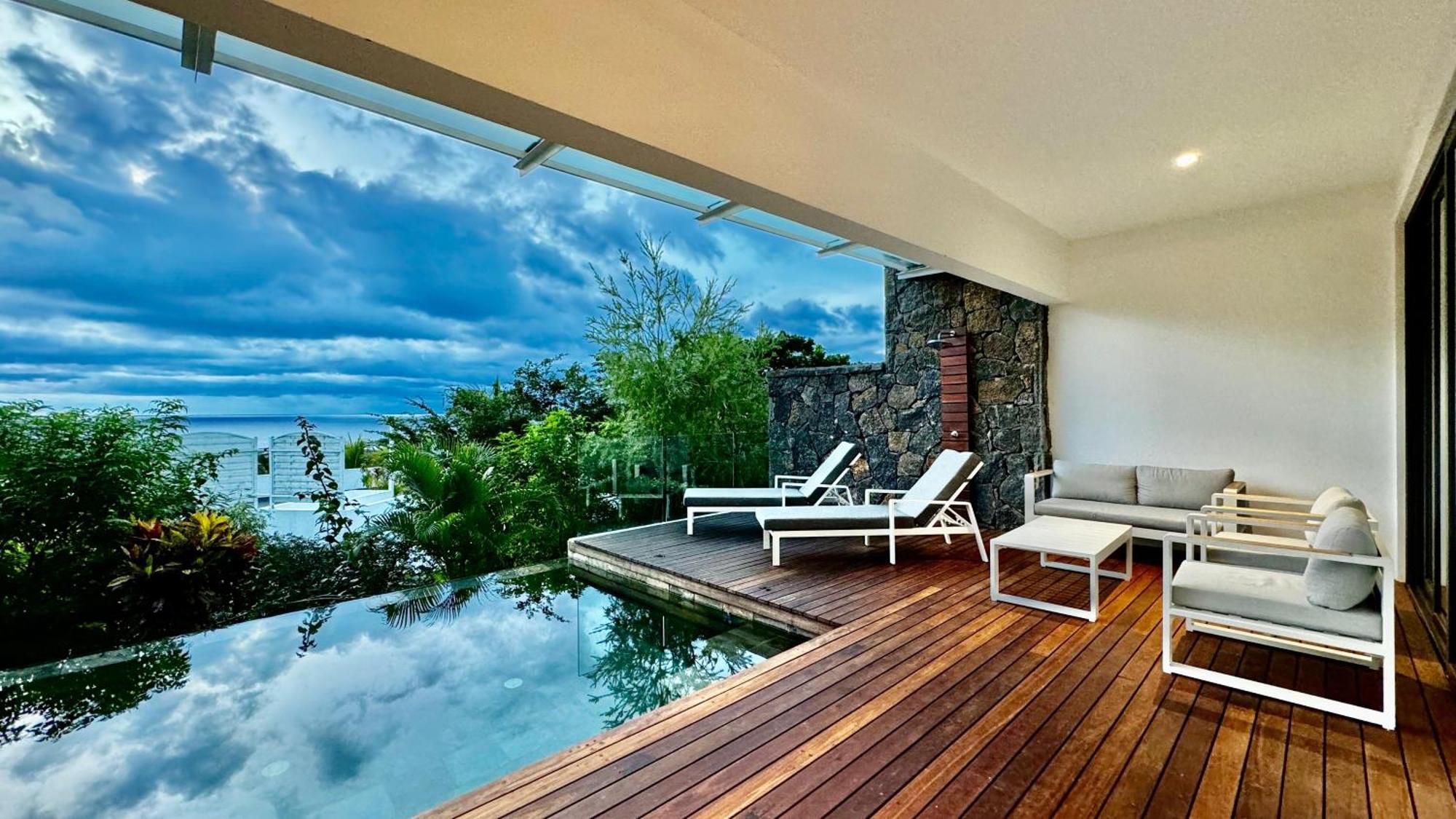 Appartement De Luxe Piscine Et Vue Mer Rivière Noire Exterior foto