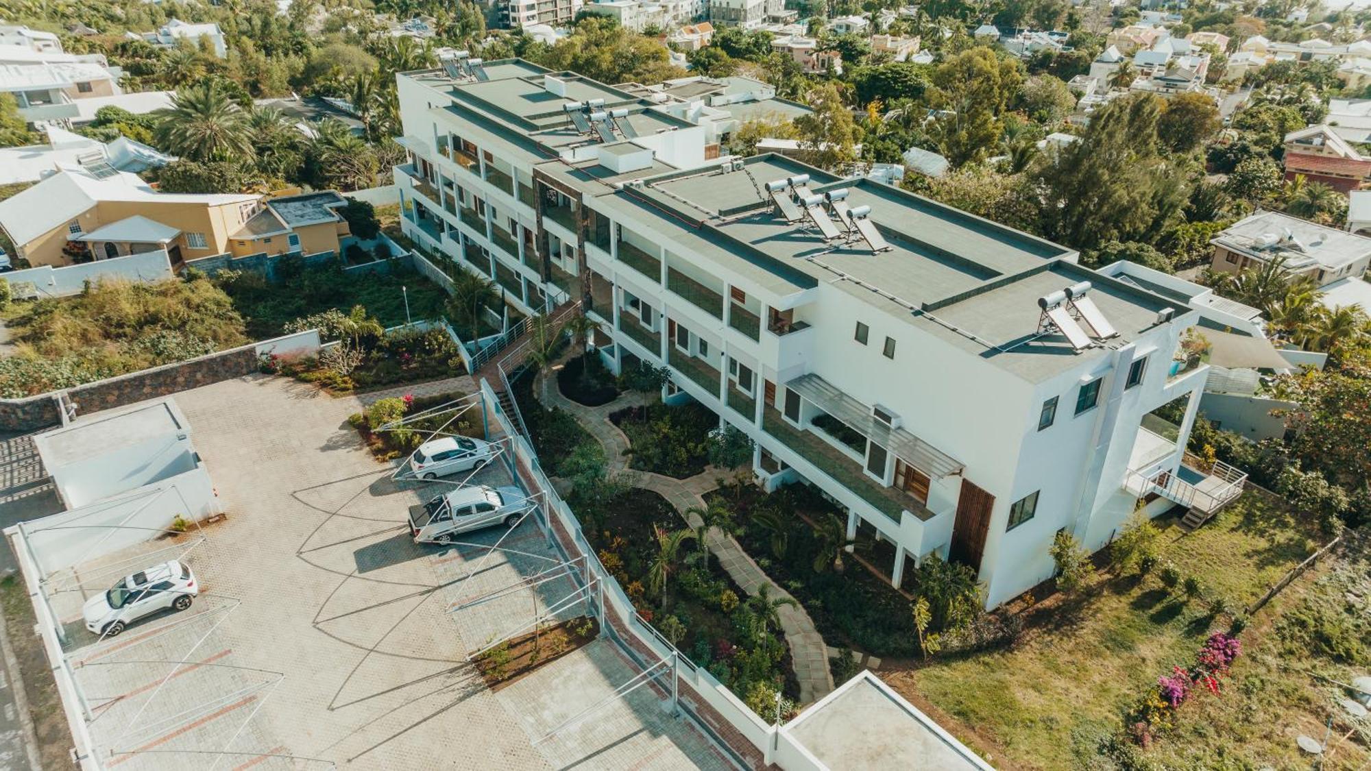 Appartement De Luxe Piscine Et Vue Mer Rivière Noire Exterior foto